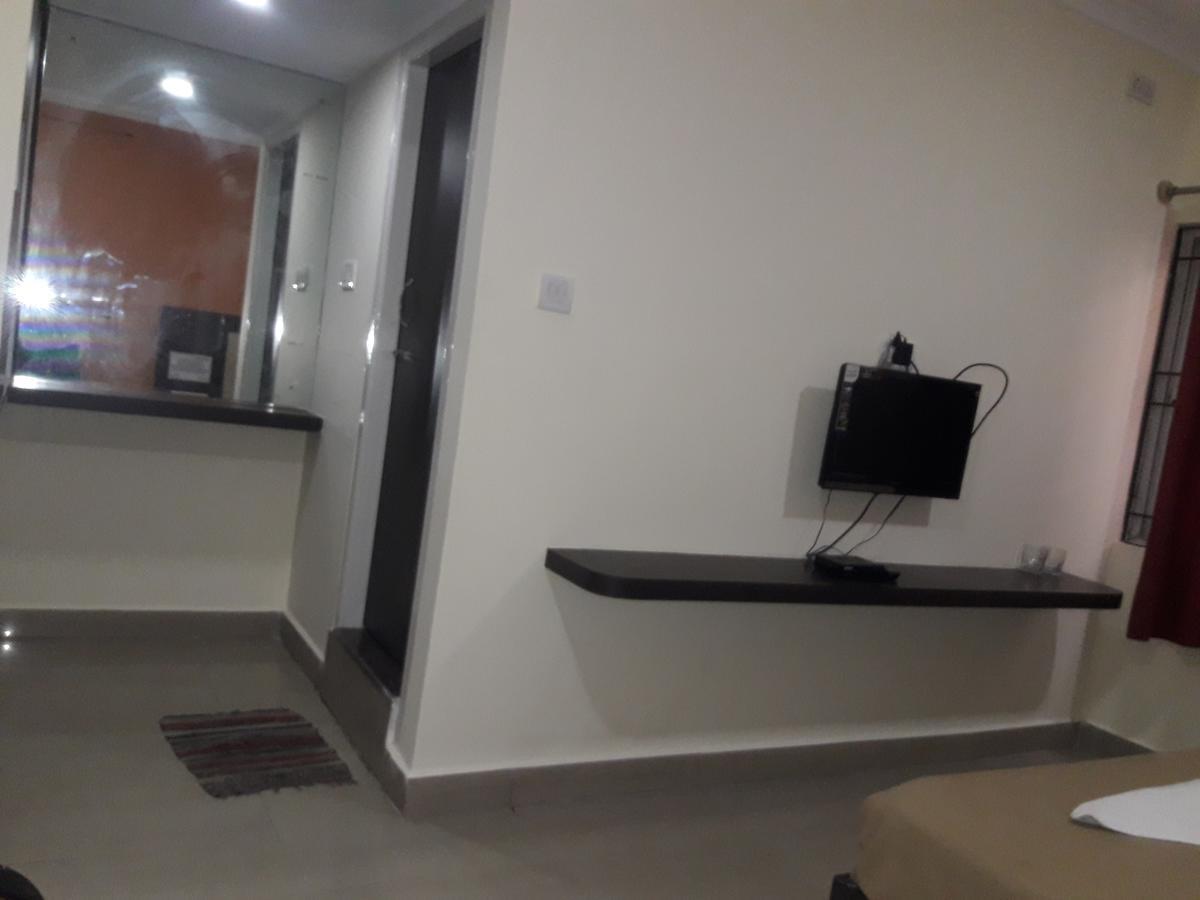 Vijaya Lakshmi Residency Hotell Bangalore Eksteriør bilde