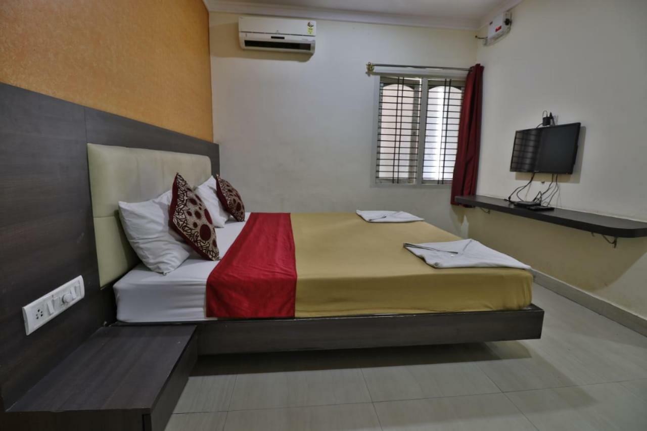 Vijaya Lakshmi Residency Hotell Bangalore Eksteriør bilde